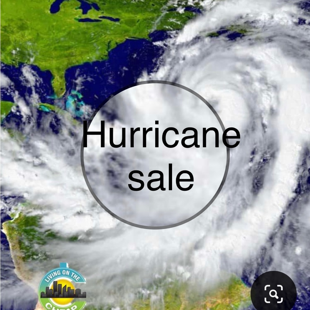 🌊Hurricane sale give me an offer🌊